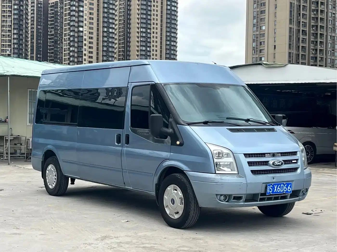New Generation Ford Transit 2013 2.4T Luxury Long Wheelbase Mid-Roof National III Standard — миниатюра 3