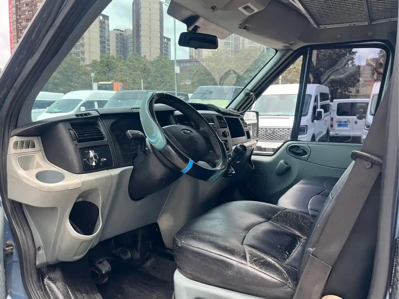 New Generation Ford Transit 2013 2.4T Luxury Long Wheelbase Mid-Roof National III Standard — миниатюра 8