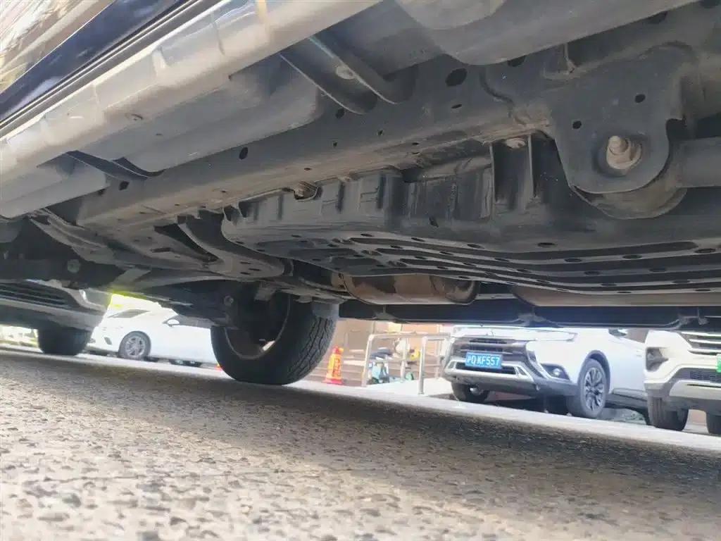2016 Ford Everest 2.0T Gasoline Automatic 4WD Flagship Edition — миниатюра 18