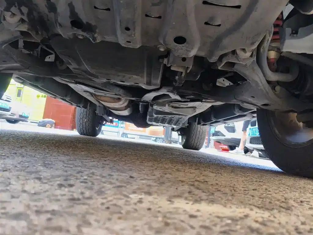 2016 Ford Everest 2.0T Gasoline Automatic 4WD Flagship Edition — миниатюра 23