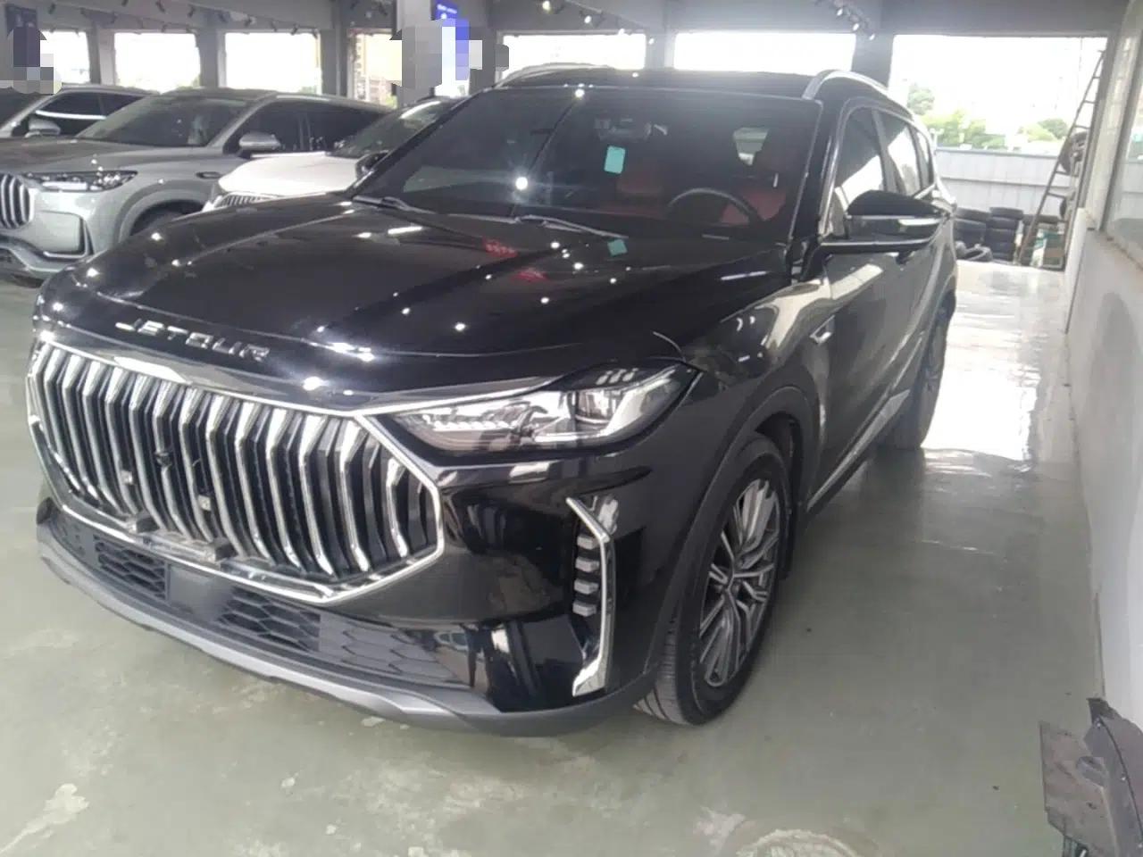 JETOUR X70 PLUS 2023 1.5T DCT Brave PLUS 7-Seater — миниатюра 1
