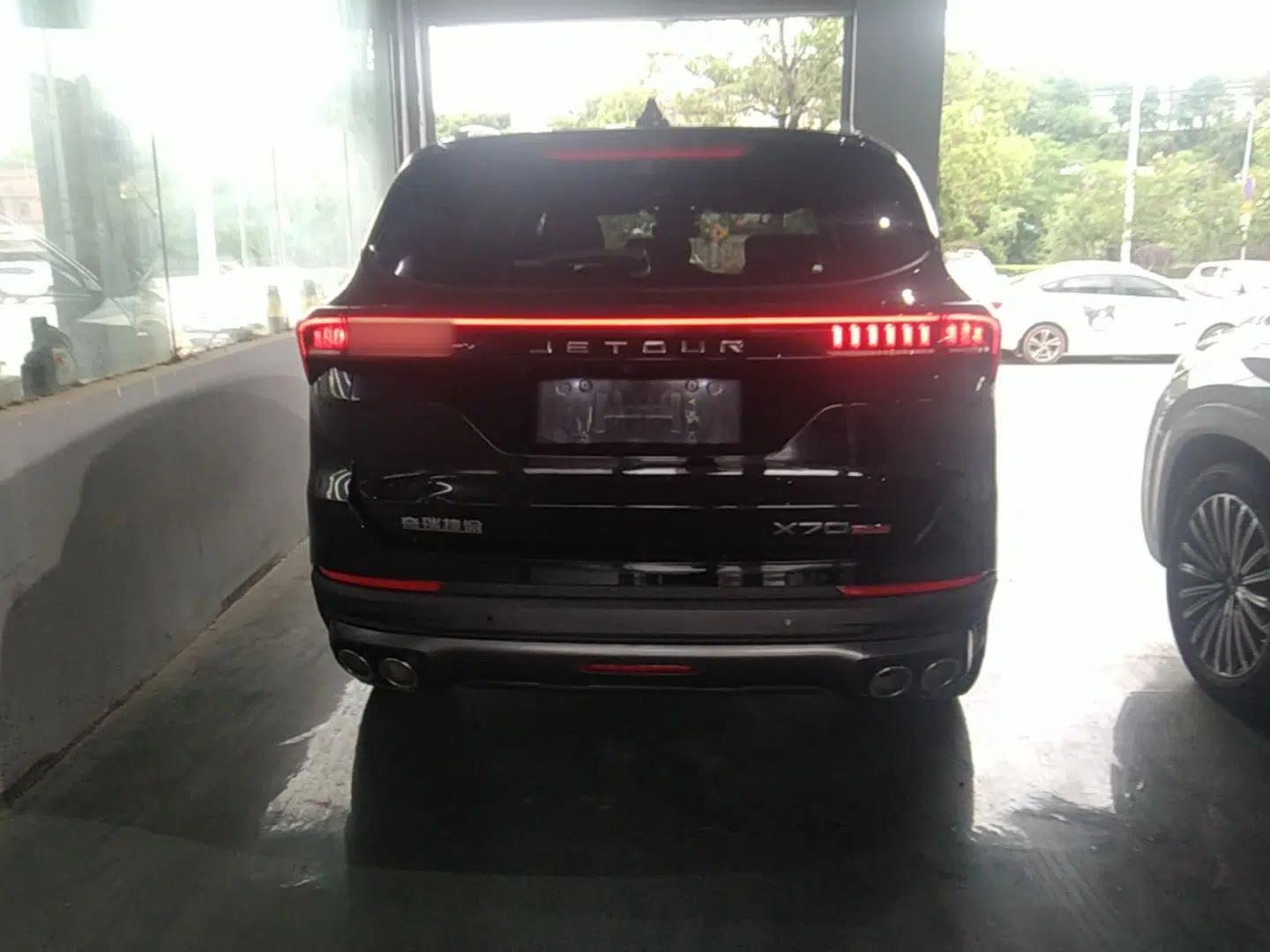 JETOUR X70 PLUS 2023 1.5T DCT Brave PLUS 7-Seater — миниатюра 5