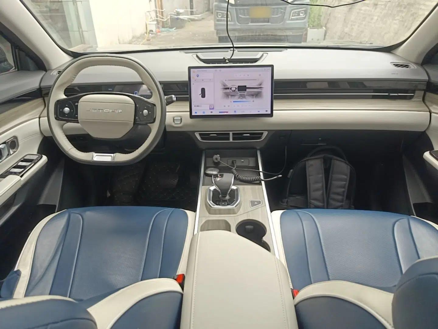 JETOUR Dashing 2024 1.5T DCT Starlight Shine Pro Edition — миниатюра 13