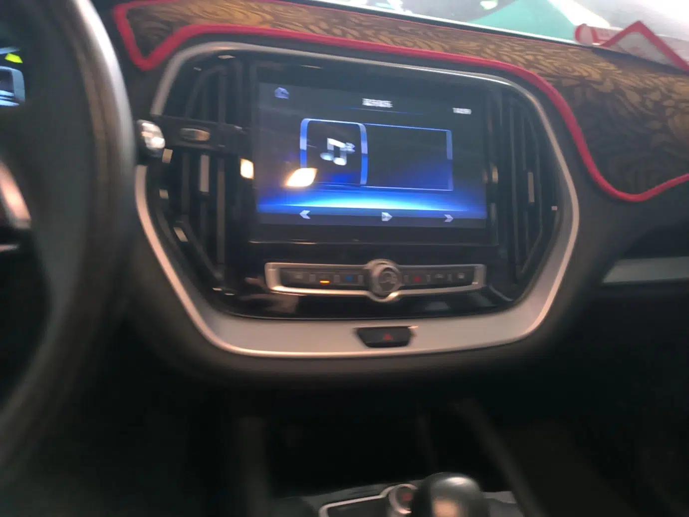 JETOUR X70 2018 1.5T Automatic YueXing Edition — миниатюра 16