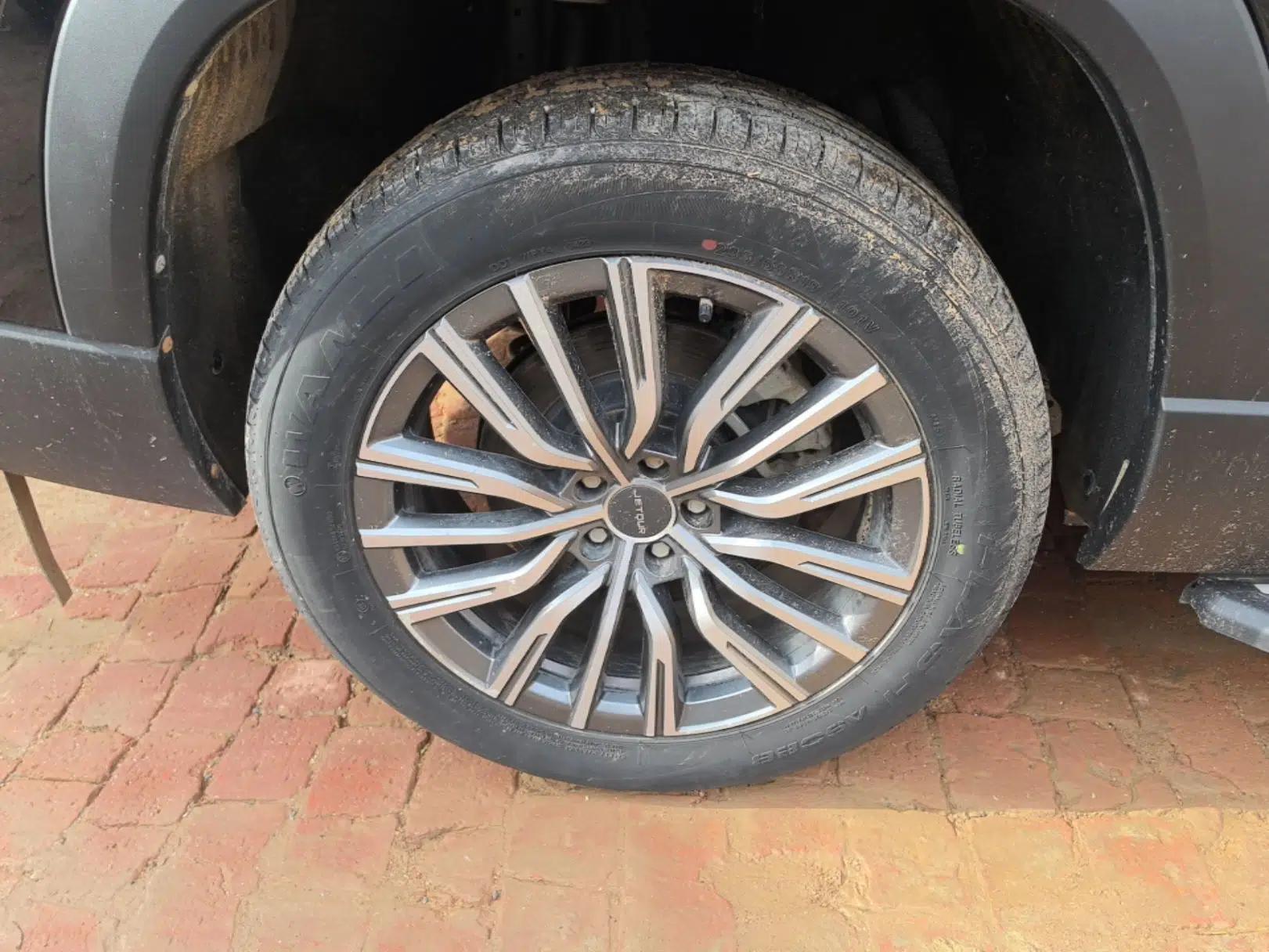 JETOUR X90 PLUS 2023 1.6TD DCT Flat-Platform + 5 Seats — миниатюра 10