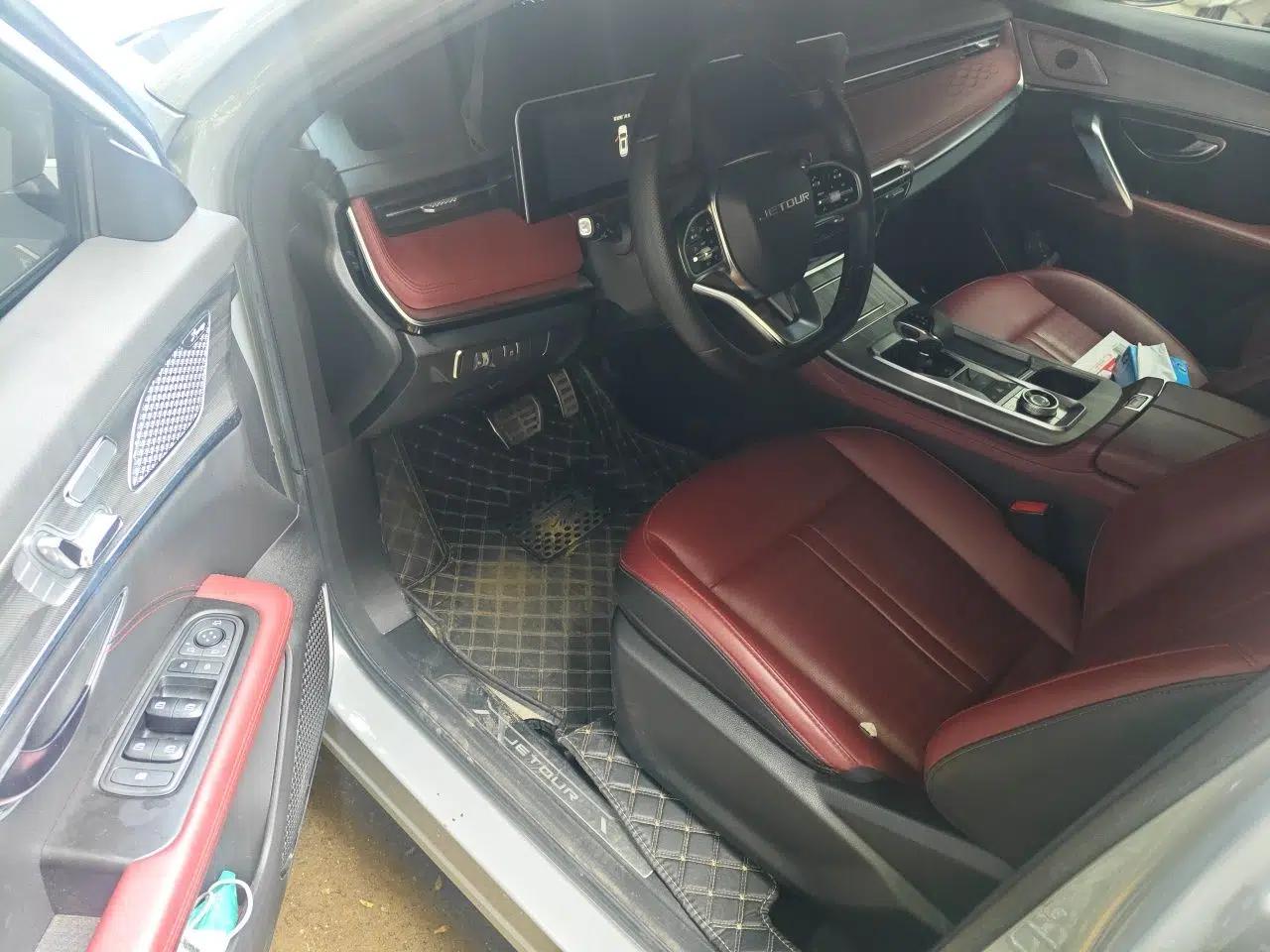 JETOUR X70 PRO 2023 1.5T DCT Comfort Edition 7-Seater — миниатюра 19
