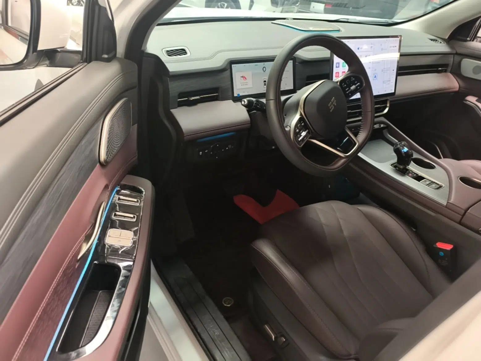 JETOUR X90 PRO 2024 1.6T DCT Luxury Edition 7-Seater — миниатюра 19