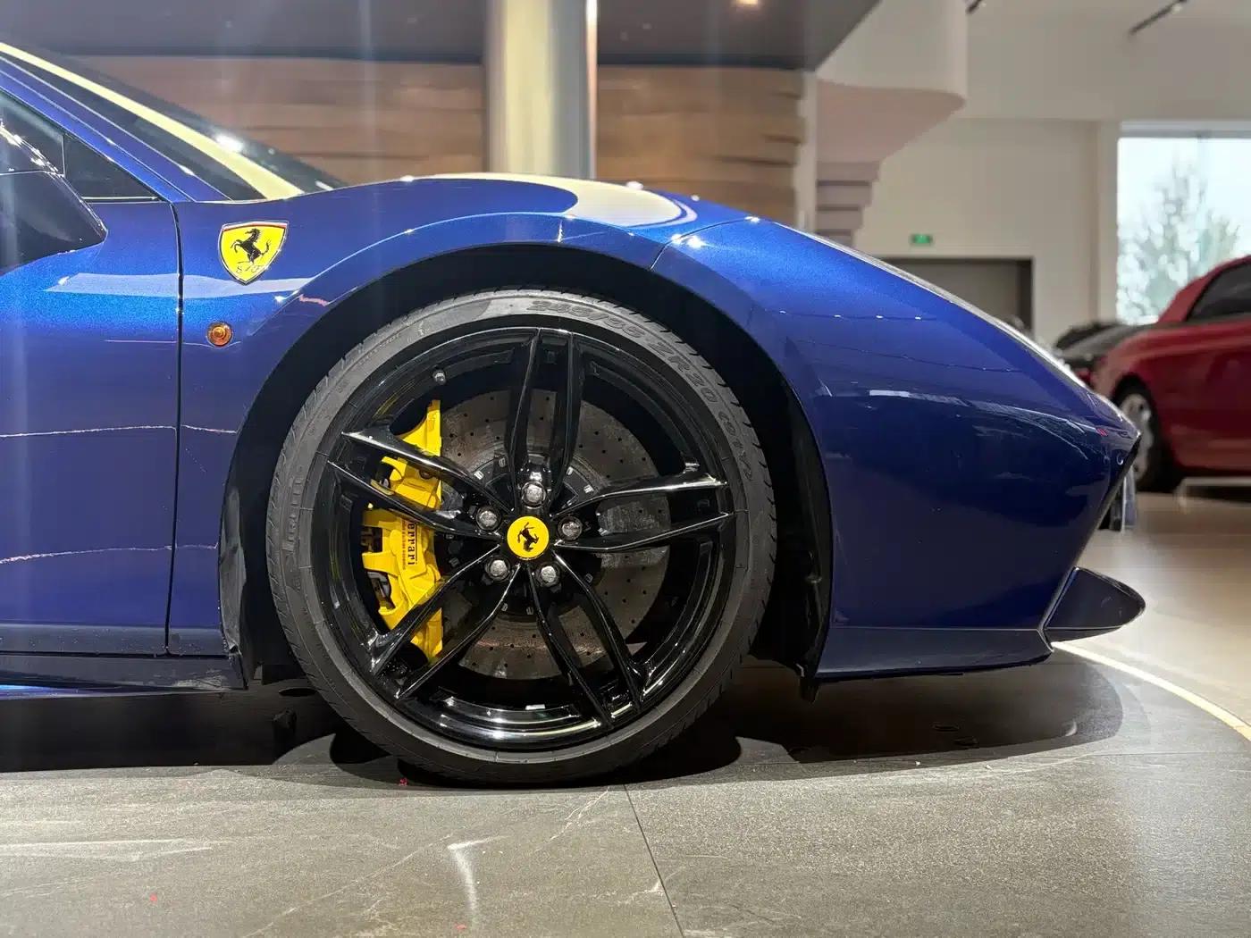 2015 Ferrari 488 GTB — миниатюра 8