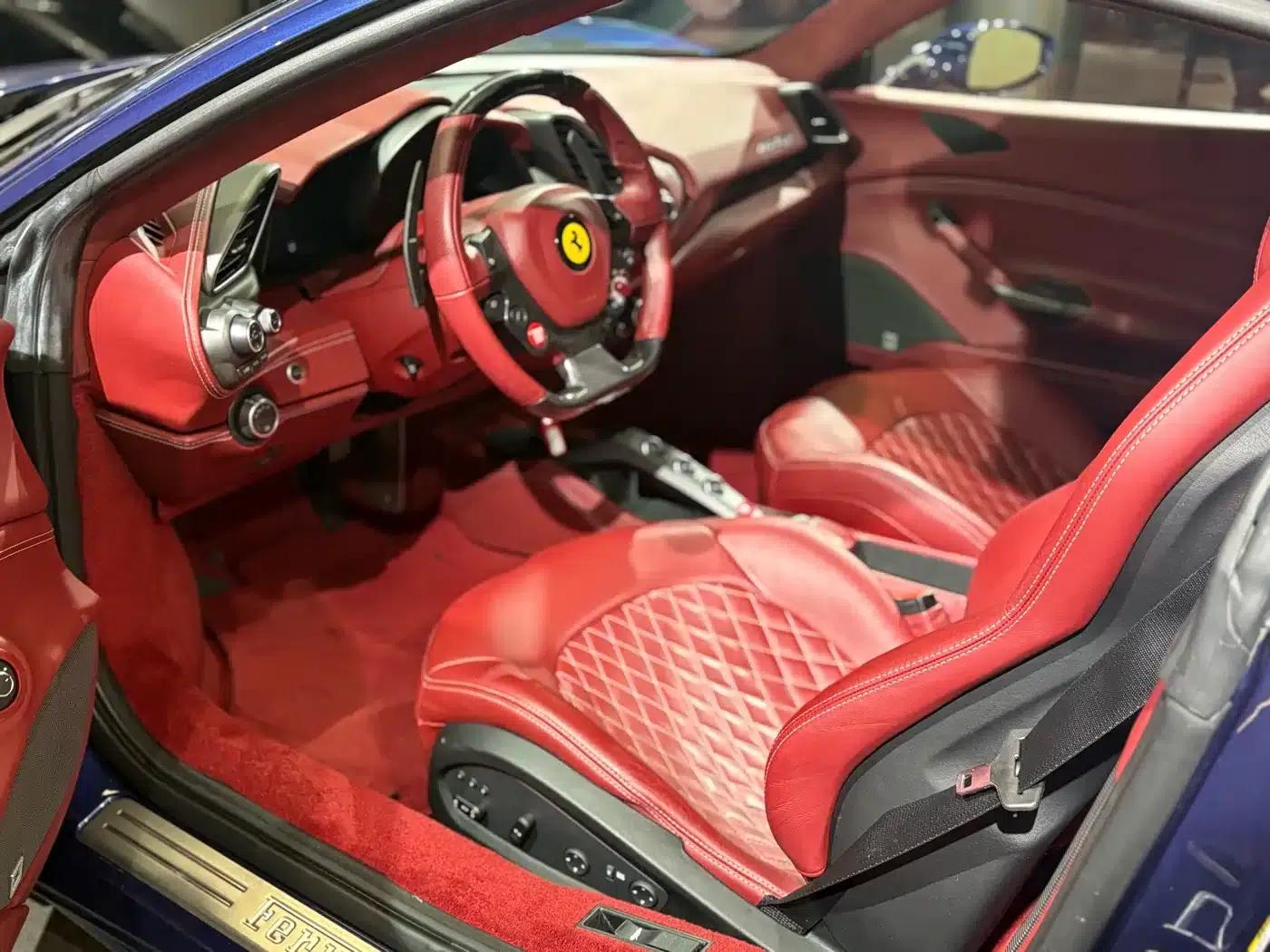 2015 Ferrari 488 GTB — миниатюра 10
