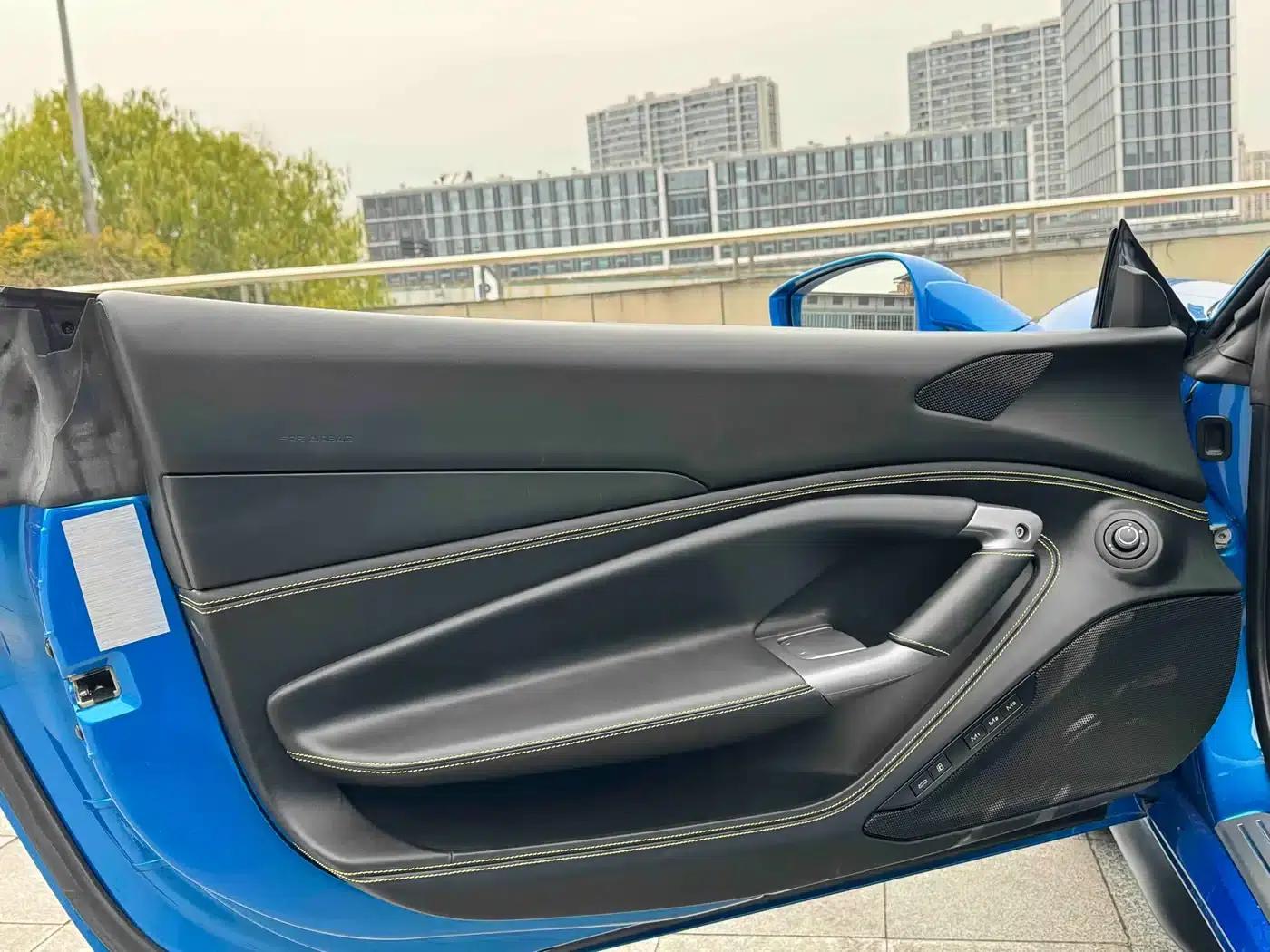 Ferrari F8 Spider 2020 3.9T V8 — миниатюра 9