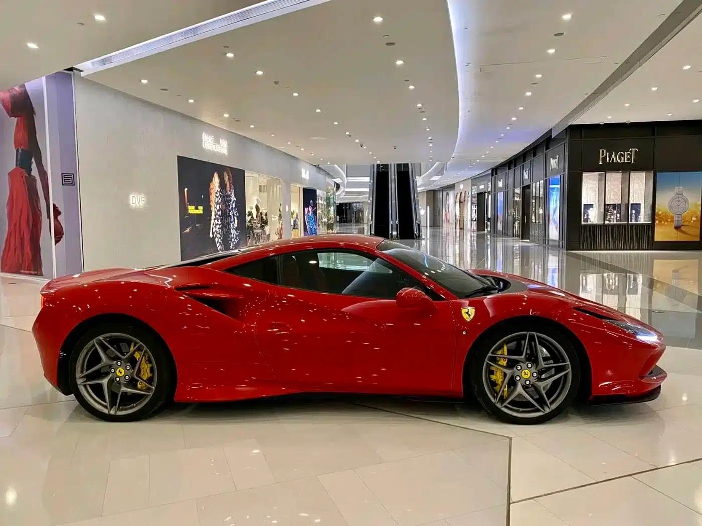 Ferrari F8 2019 Tributo 3.9T V8 — миниатюра 2
