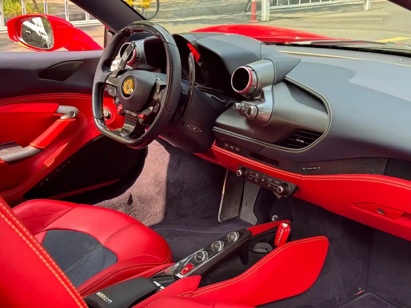 Ferrari F8 2019 Tributo 3.9T V8 — миниатюра 2