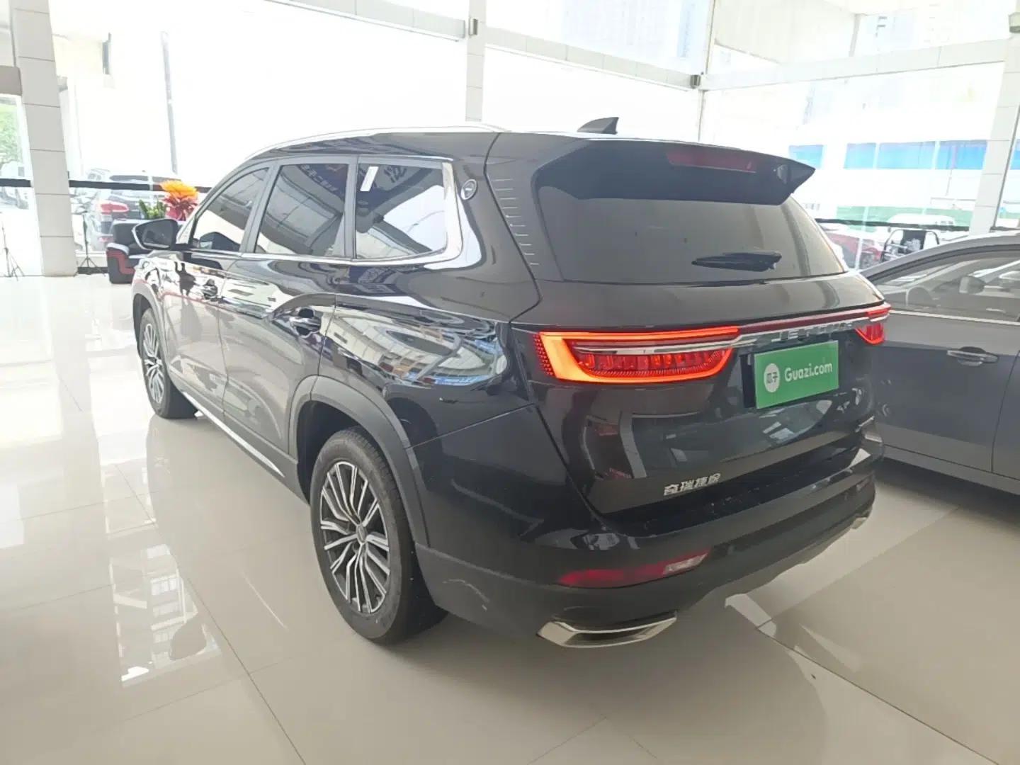 JETOUR X95 2023 1.6T DCT Era Edition 7-Seater — миниатюра 4
