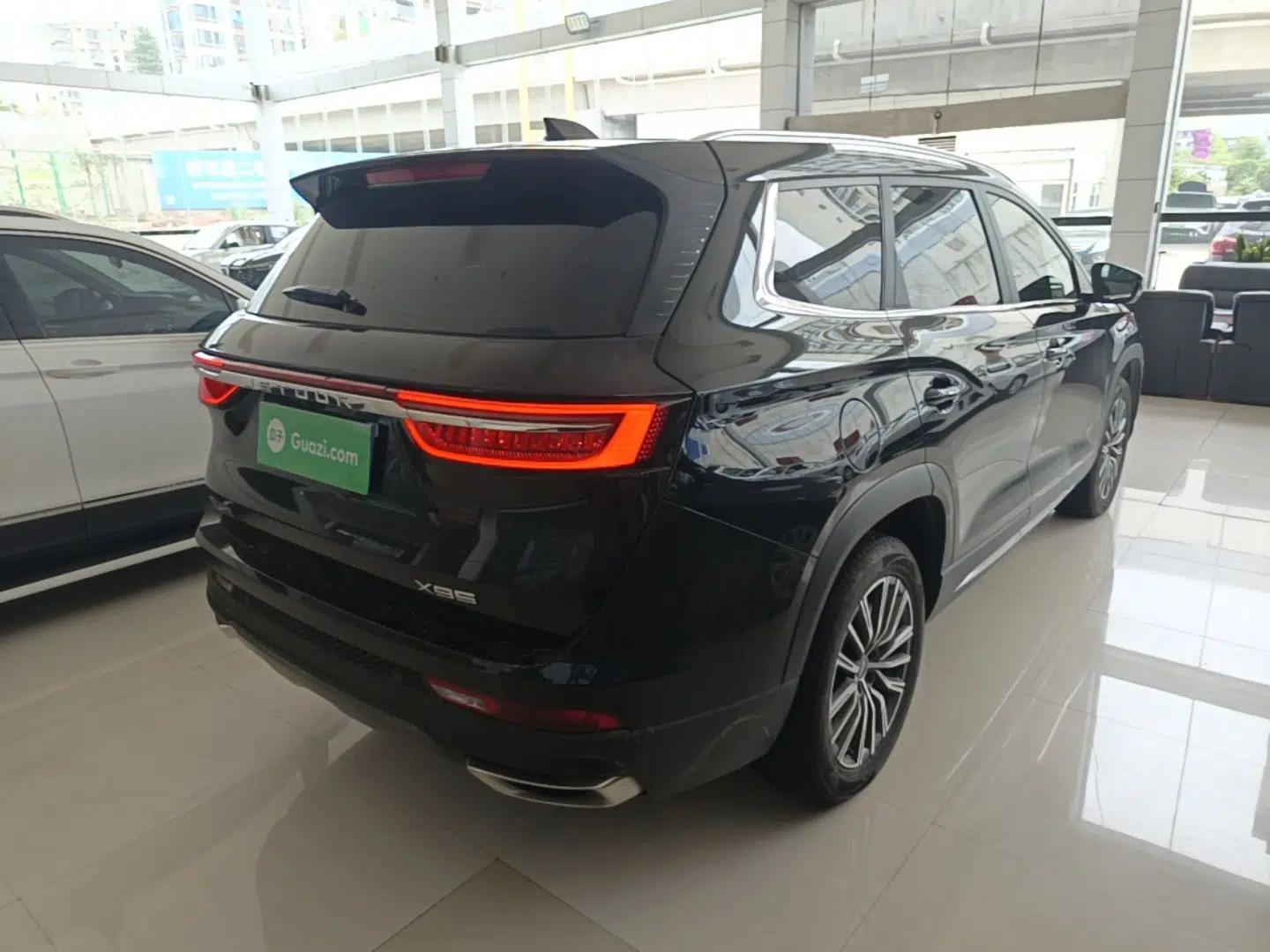JETOUR X95 2023 1.6T DCT Era Edition 7-Seater — миниатюра 6
