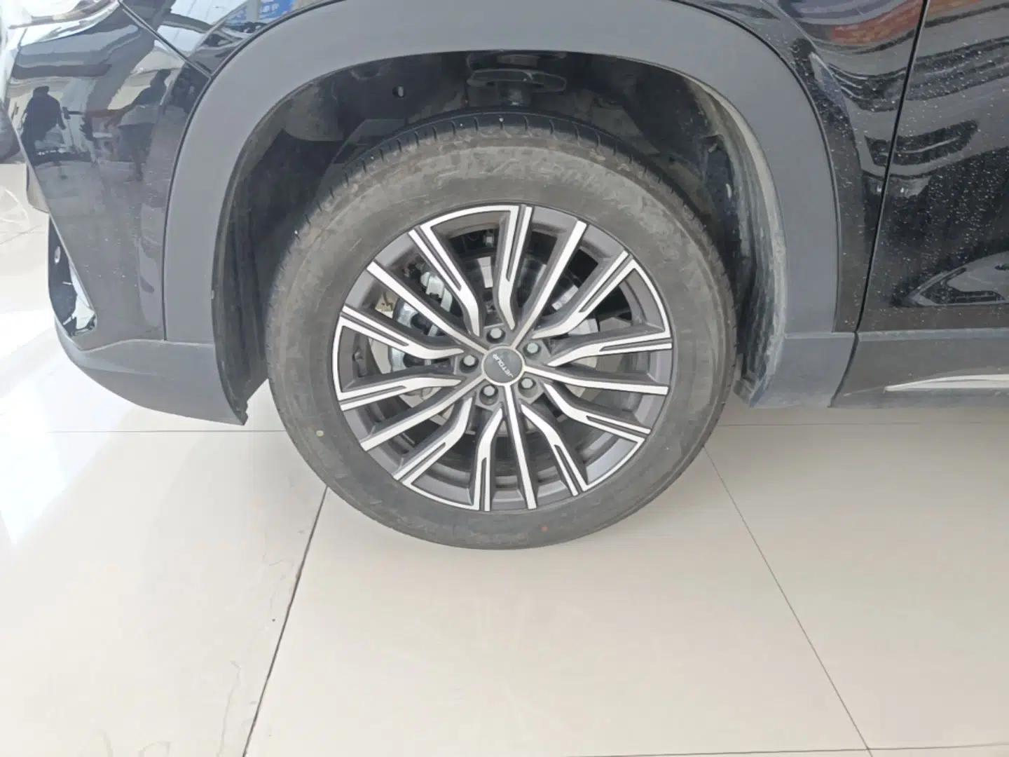 JETOUR X95 2023 1.6T DCT Era Edition 7-Seater — миниатюра 8