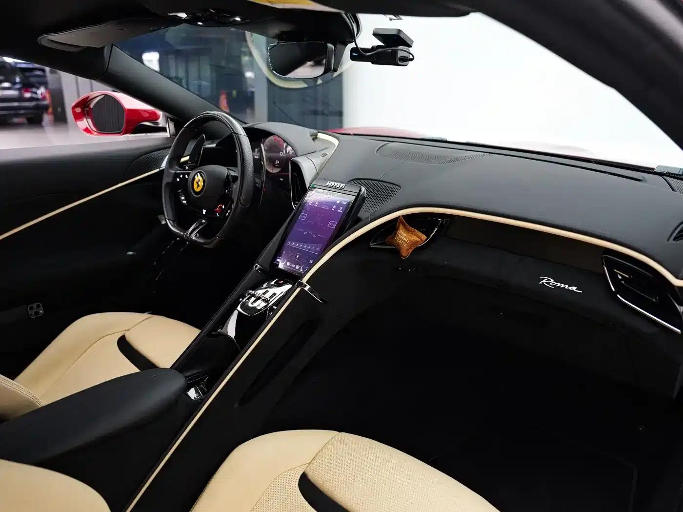 Roma 2020 3.9T V8 — миниатюра 13