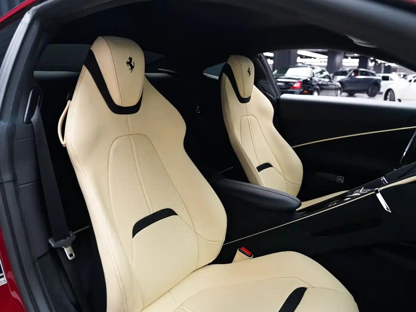 Roma 2020 3.9T V8 — миниатюра 14