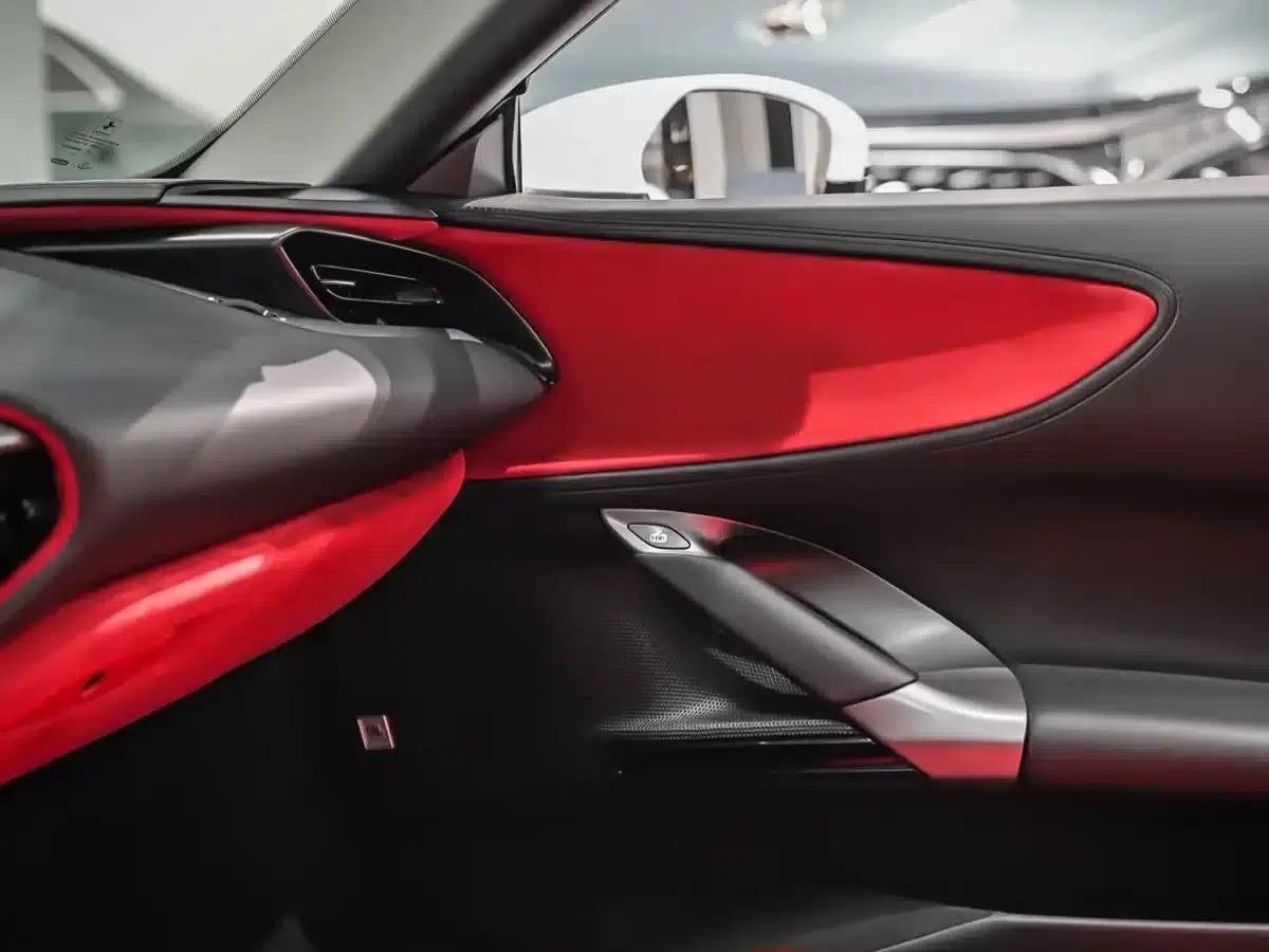 SF90 2021 3.9T V8 Spider — миниатюра 16