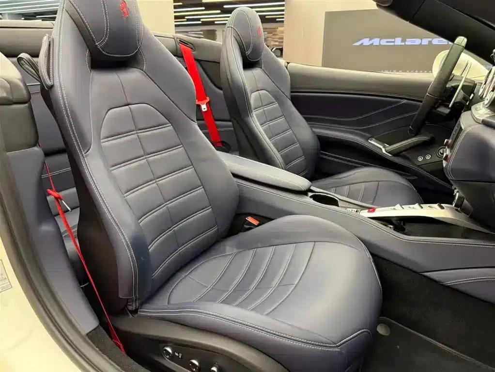 California T 2015 3.9T Standard Model — миниатюра 11
