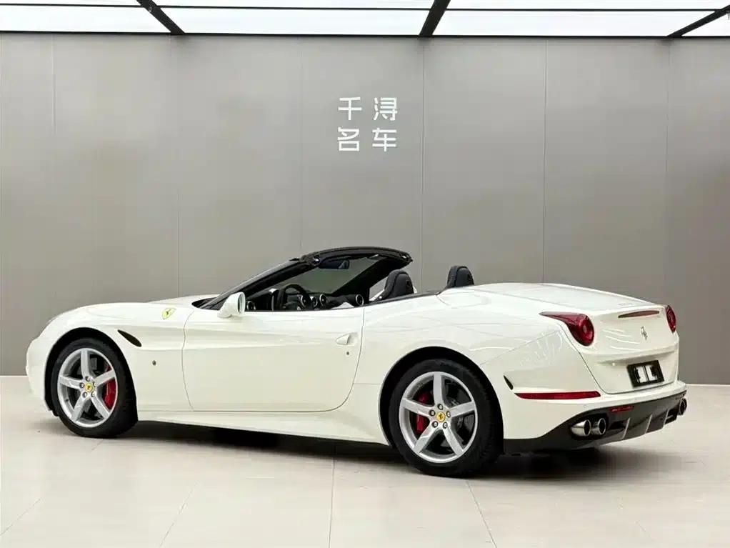 California T 2015 3.9T Standard Model — миниатюра 14