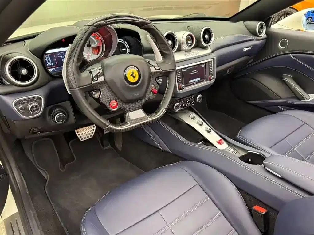 California T 2015 3.9T Standard Model — миниатюра 4