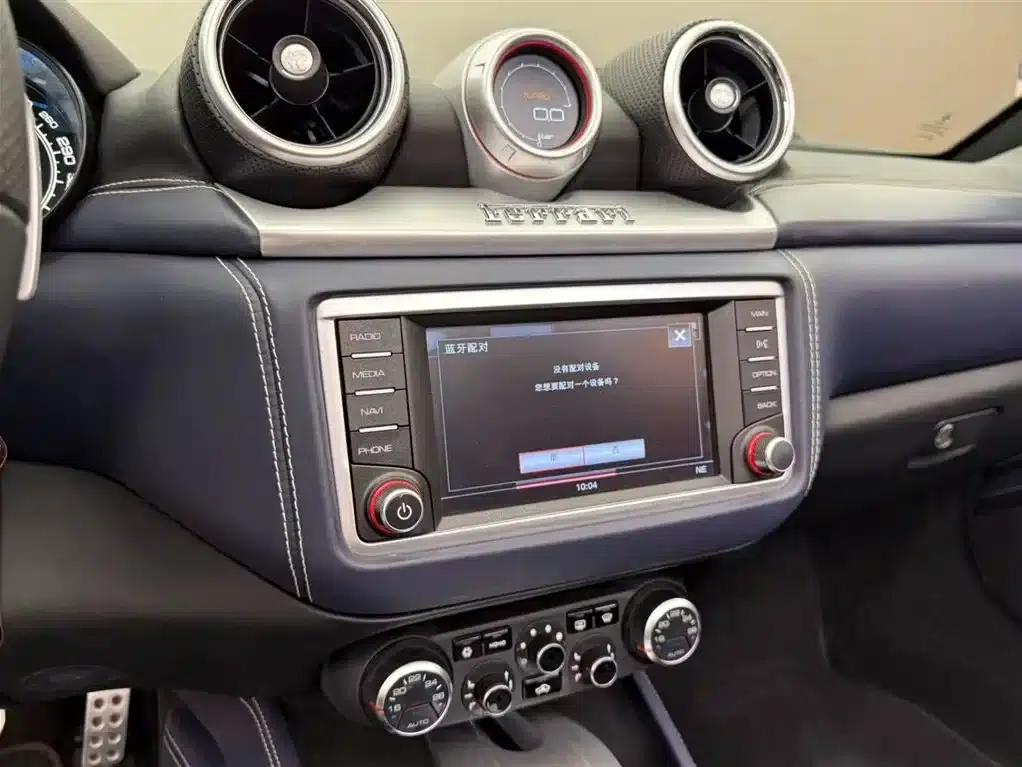 California T 2015 3.9T Standard Model — миниатюра 9