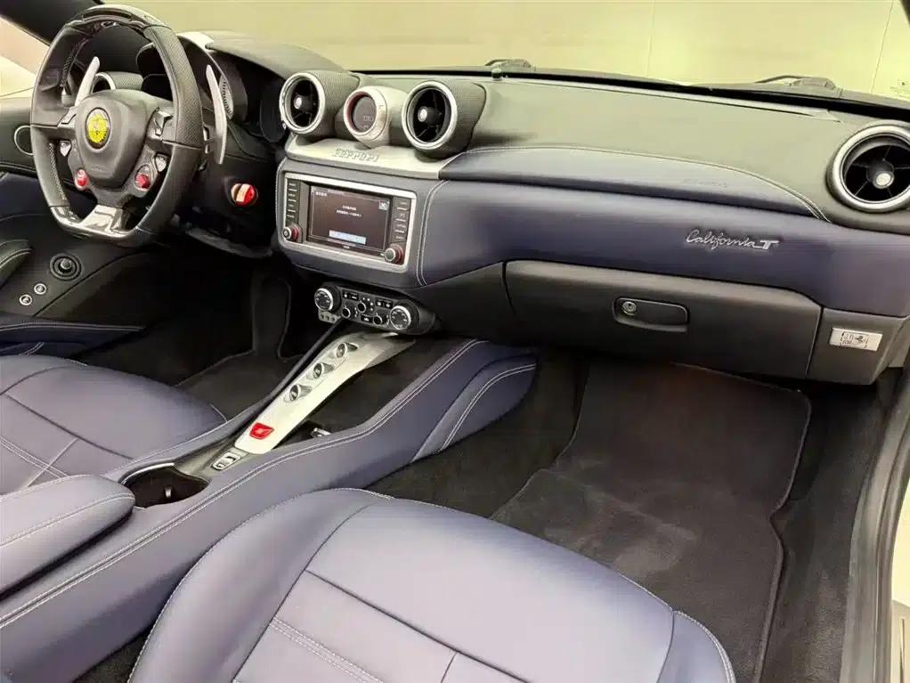 California T 2015 3.9T Standard Model — миниатюра 10
