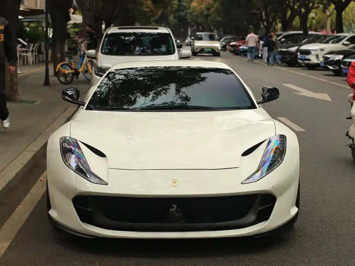 Ferrari 812 2017 6.5L Superfast — миниатюра 1