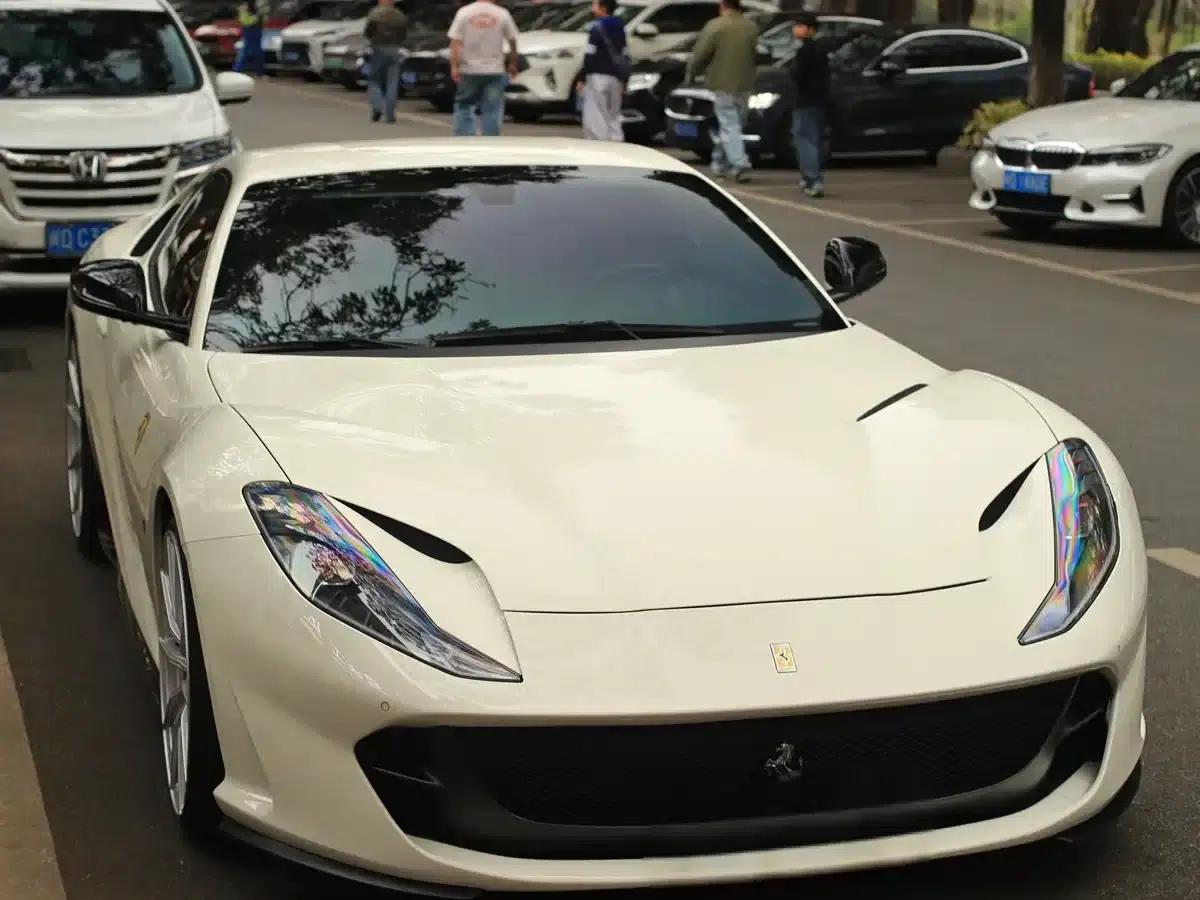Ferrari 812 2017 6.5L Superfast — миниатюра 2