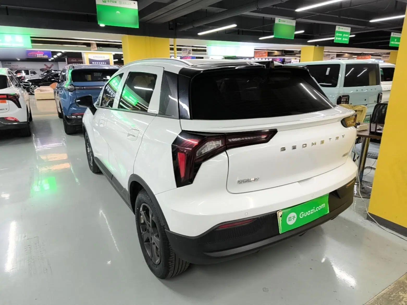 Geometry E Firefly 2022 401 km Linglong Tiger 4 Seats — миниатюра 4