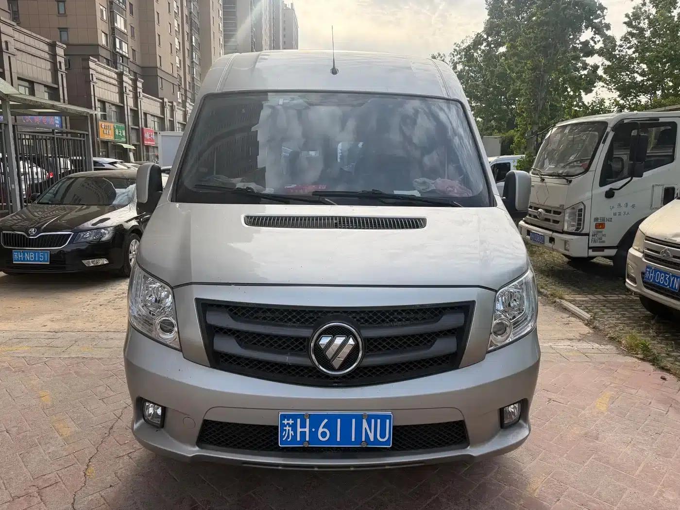 2023 Toano 2.5T Manual Long Wheelbase Mid-Roof Dual Rear Tires 7/9 Seats — миниатюра 2
