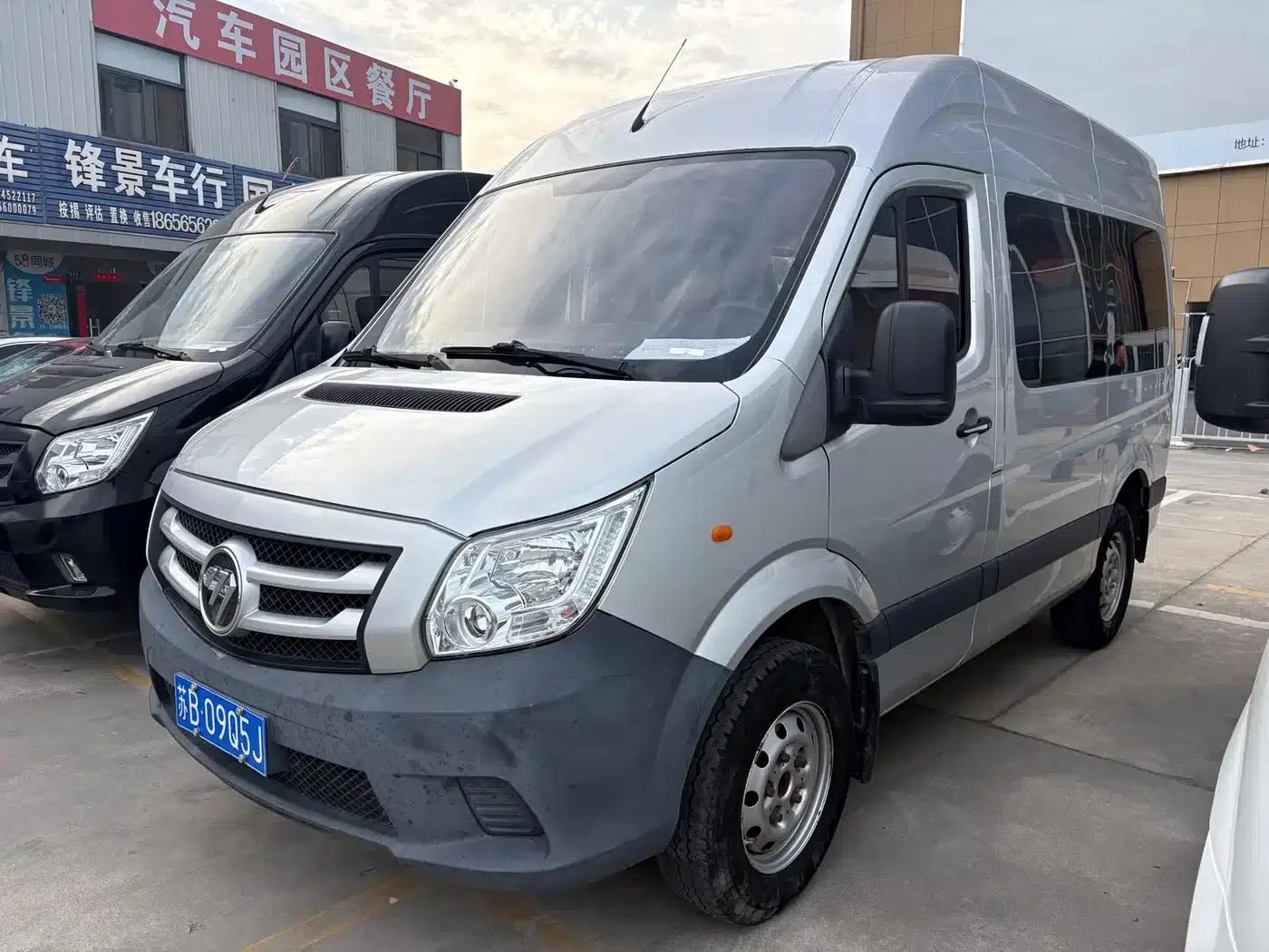 Tuano 2020 2.5T Manual Short Wheelbase Mid-Roof 5/6 Seat 4J25TC3 — миниатюра 1