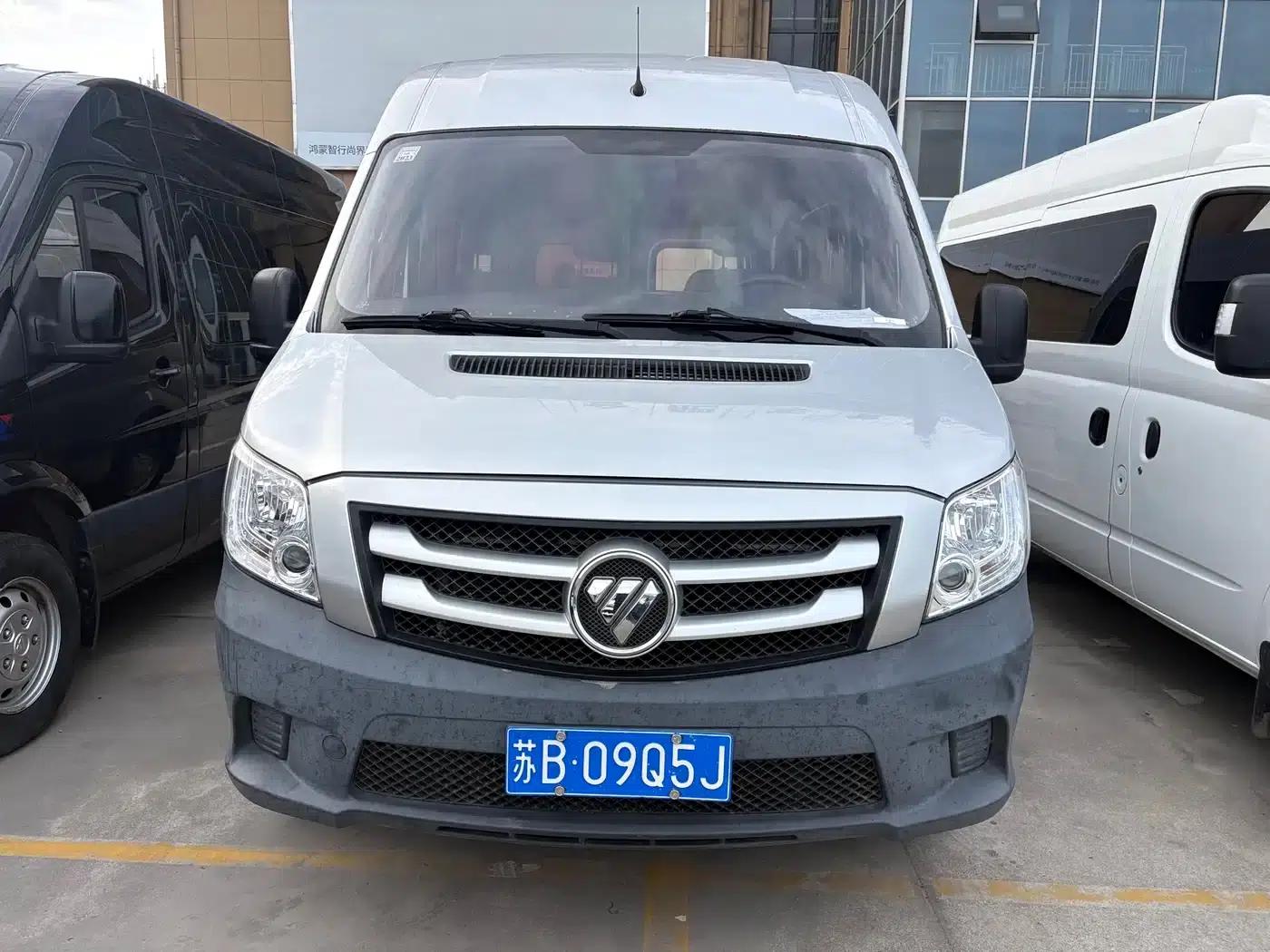 Tuano 2020 2.5T Manual Short Wheelbase Mid-Roof 5/6 Seat 4J25TC3 — миниатюра 2