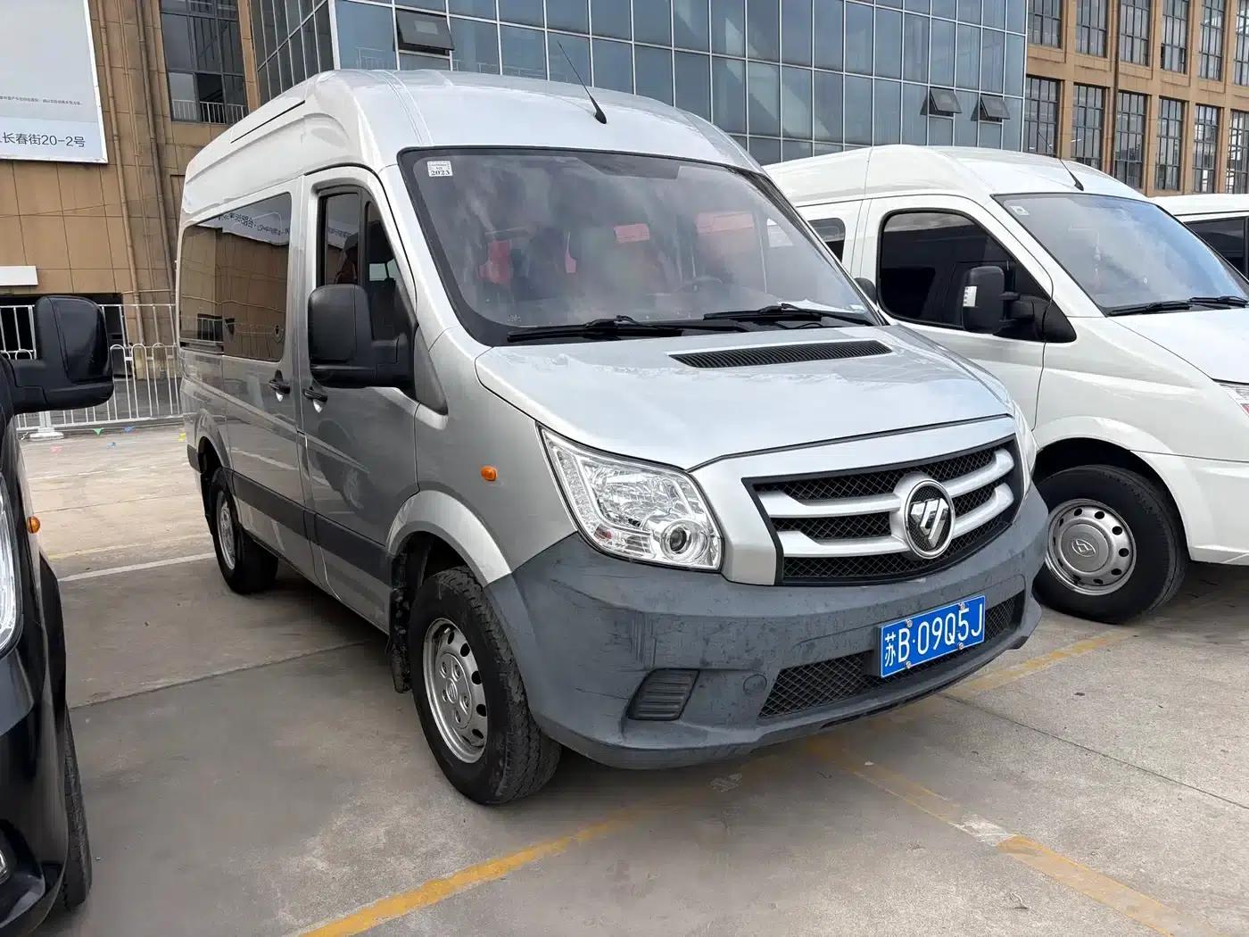 Tuano 2020 2.5T Manual Short Wheelbase Mid-Roof 5/6 Seat 4J25TC3 — миниатюра 3
