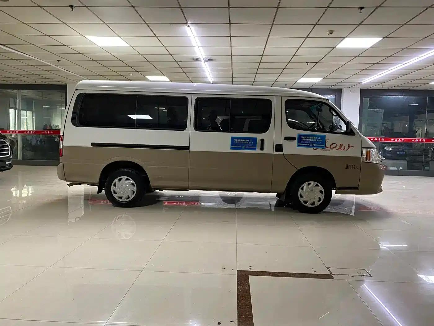 Foton View 2016 2.0L View Express Edition Long Wheelbase Low Roof 486EQV4B — миниатюра 4
