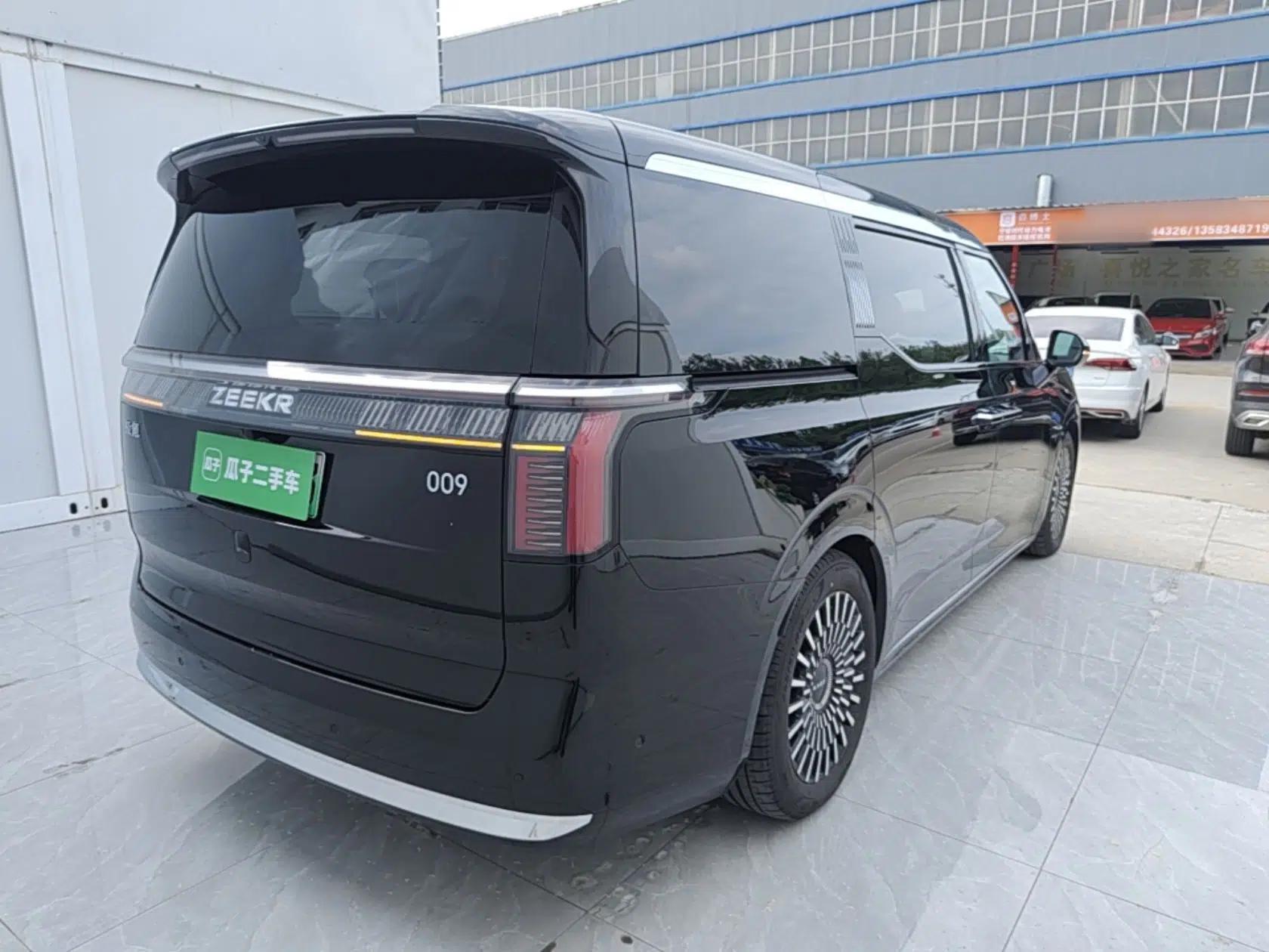 Zeekr 009 2024 7-Seater Aisle Version 108 kWh — миниатюра 4