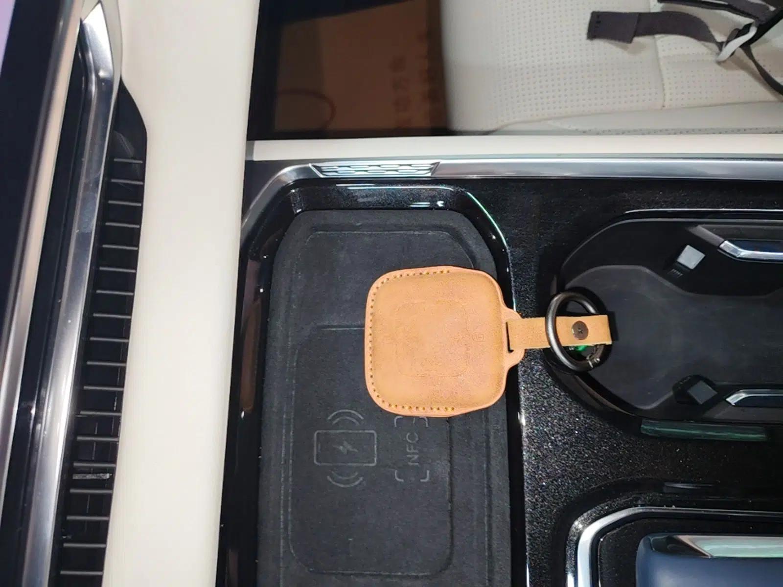 Zeekr 009 2024 Six-Seat Executive Version 4WD 108 kWh — миниатюра 12