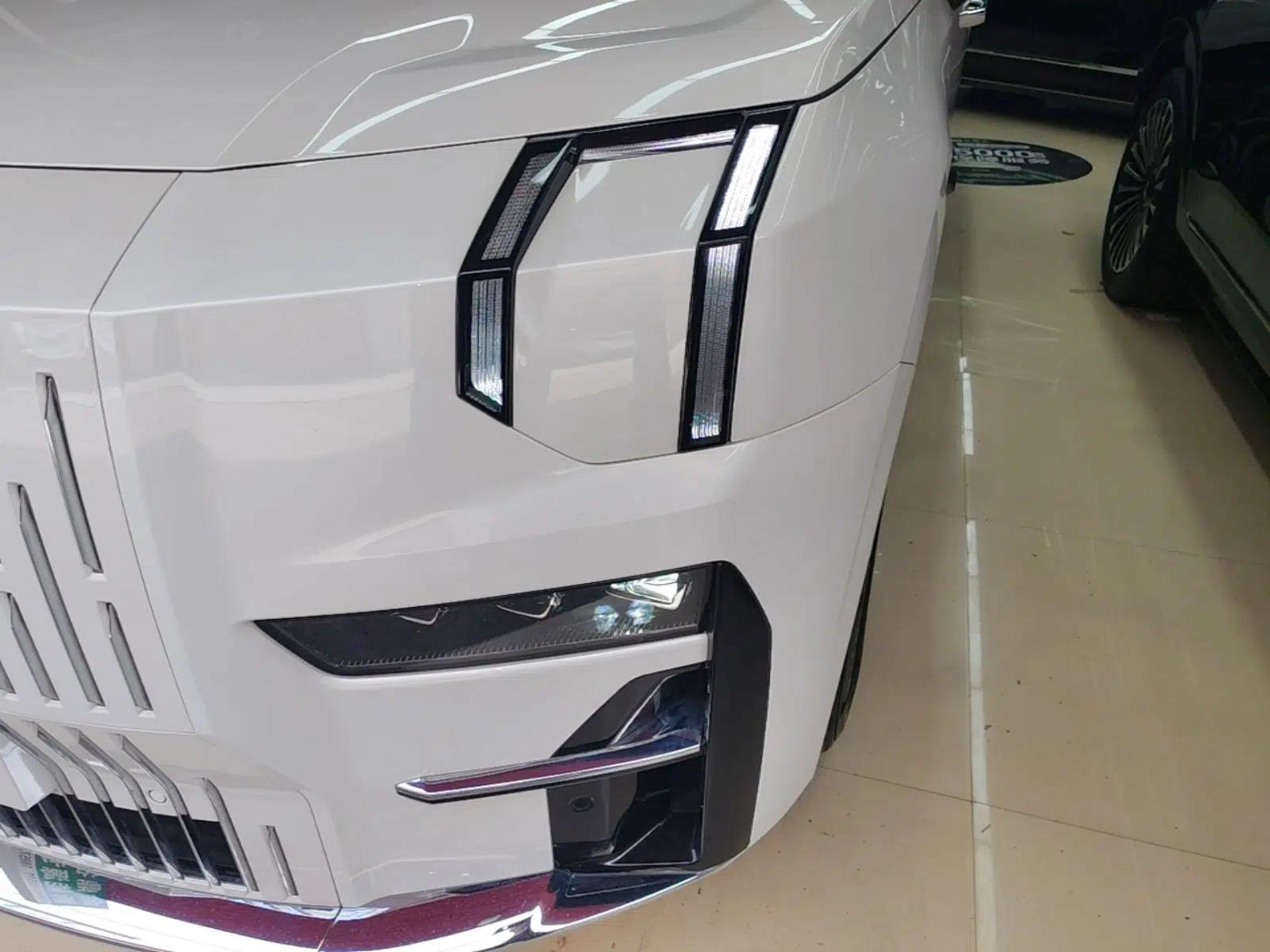 Zeekr 009 2024 Six-Seat Executive Version 4WD 108 kWh — миниатюра 9