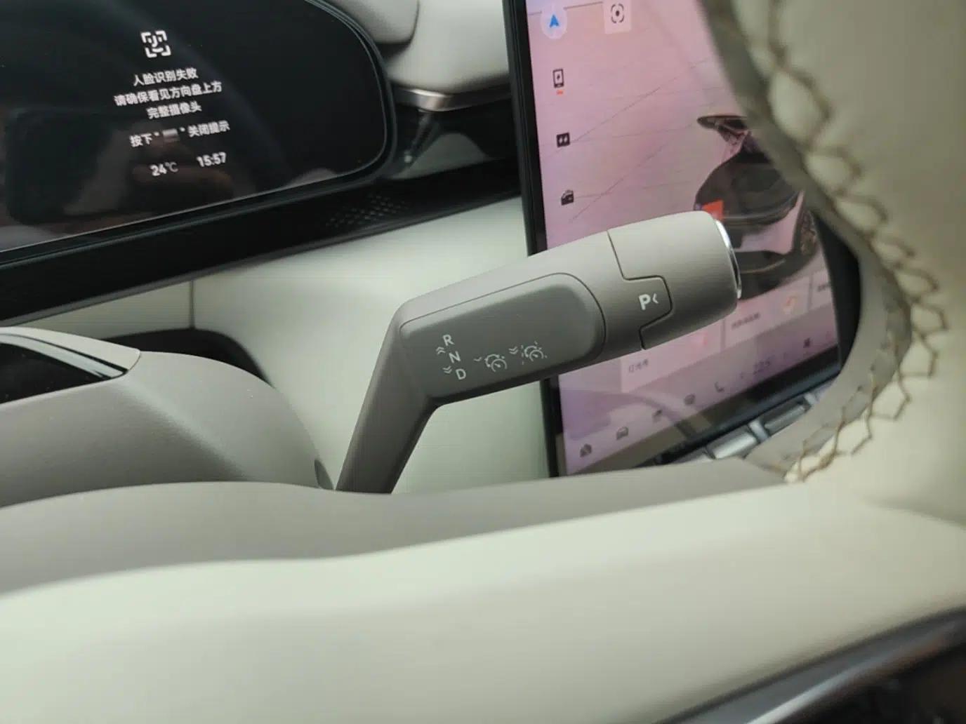 Zeekr 7X 2025 75 kWh Rear-Wheel Drive Intelligent Driving Version — миниатюра 16