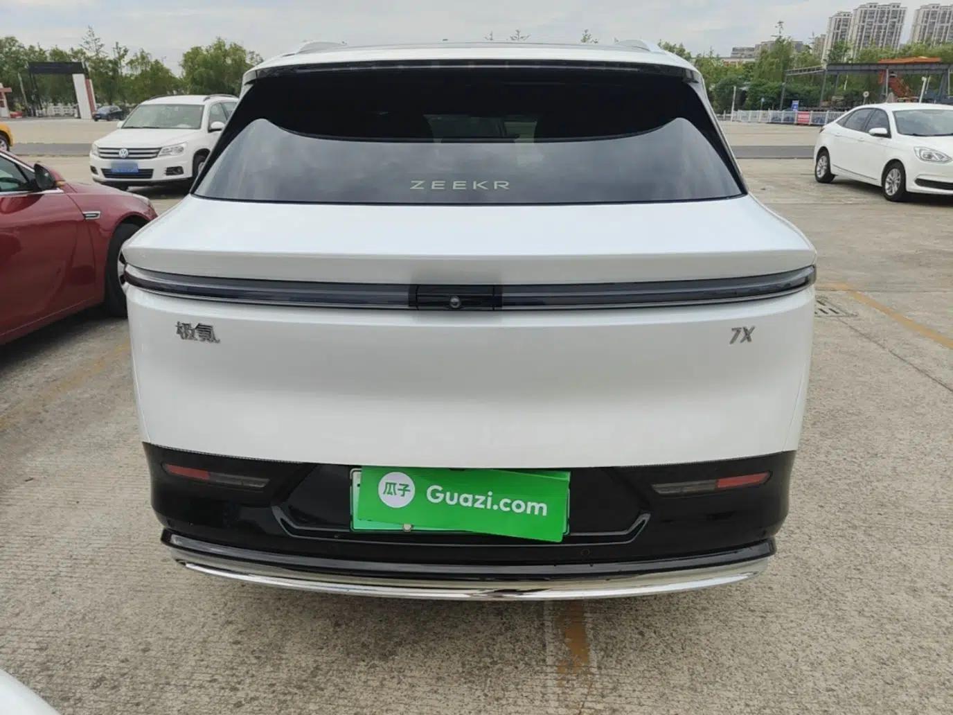 Zeekr 7X 2025 75 kWh Rear-Wheel Drive Intelligent Driving Version — миниатюра 3