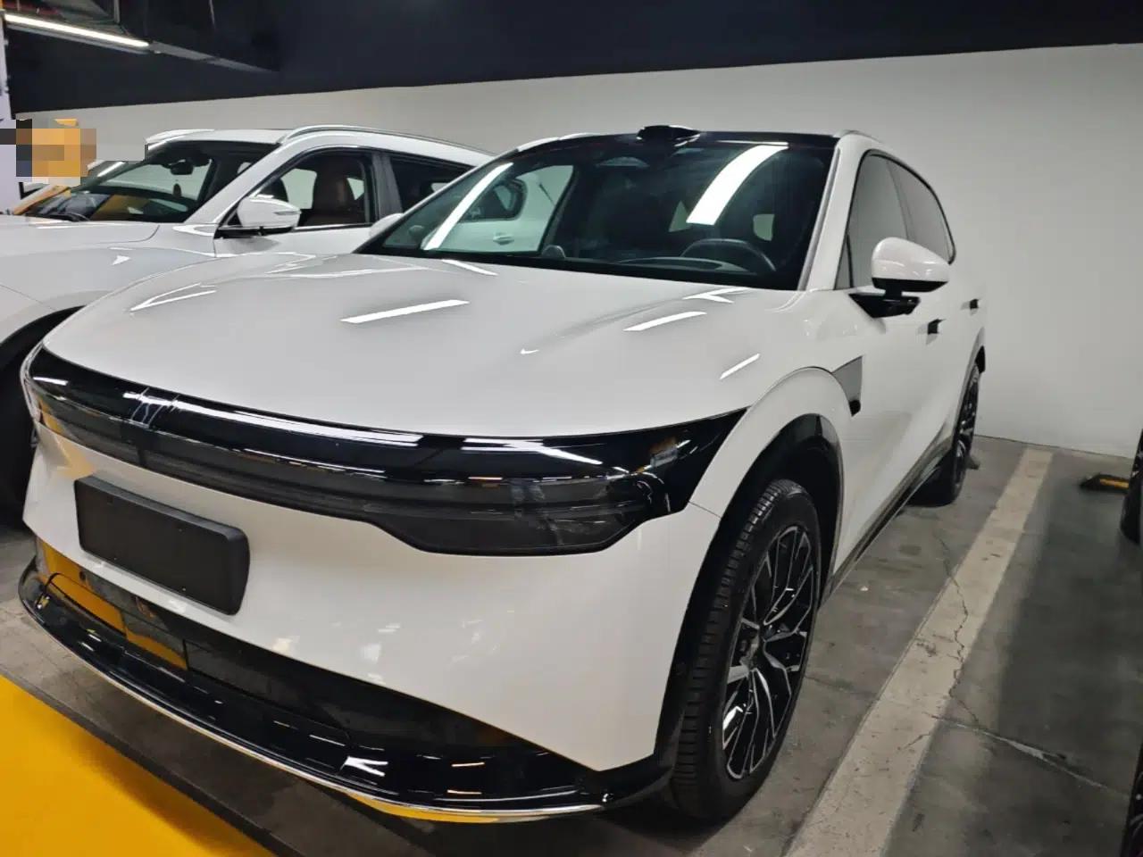 Zeekr 7X 2025 100 kWh Long-Range Rear-Wheel Drive with Intelligent Driving Features — миниатюра 1