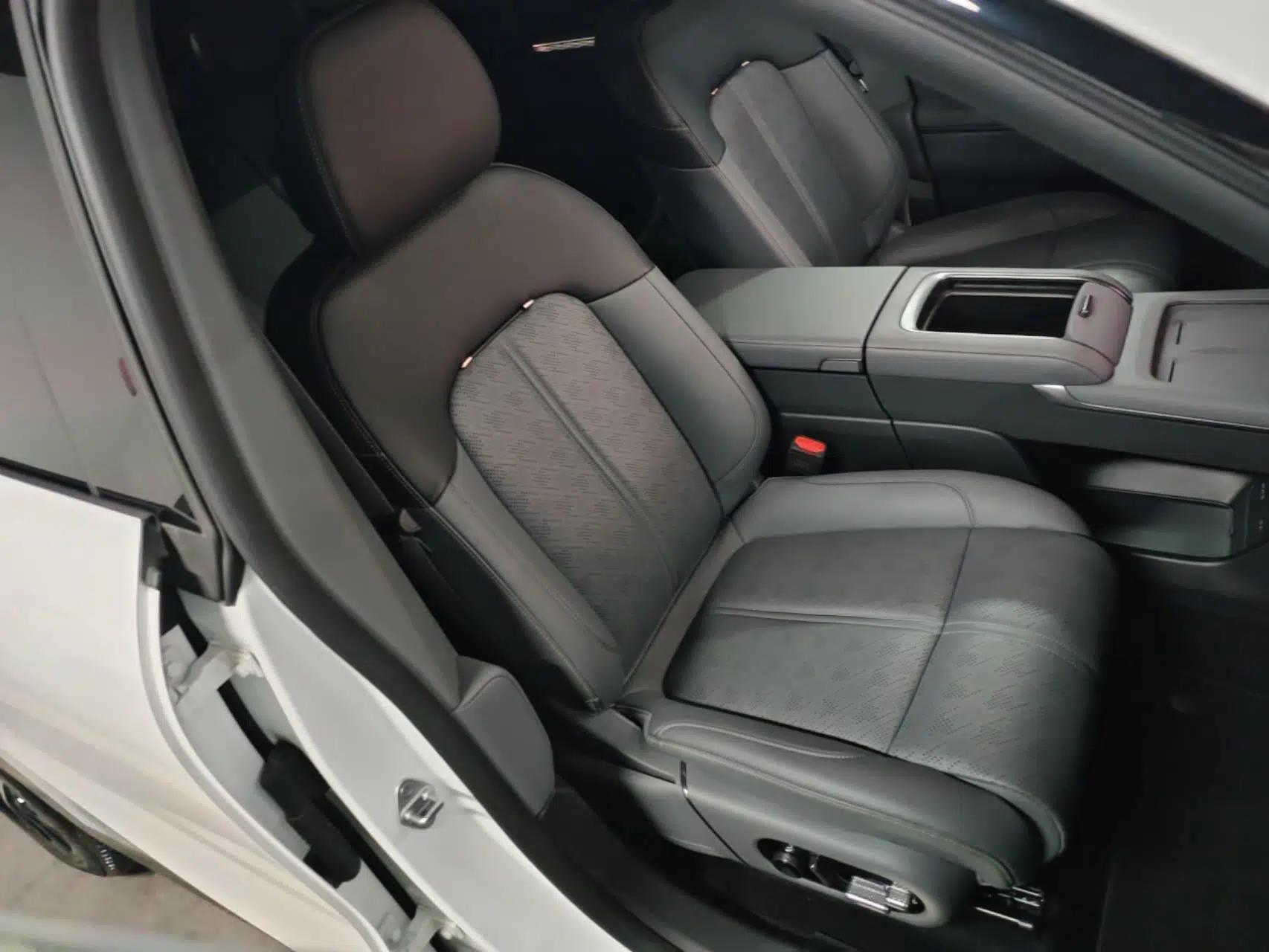 Zeekr 7X 2025 100 kWh Long-Range Rear-Wheel Drive with Intelligent Driving Features — миниатюра 23