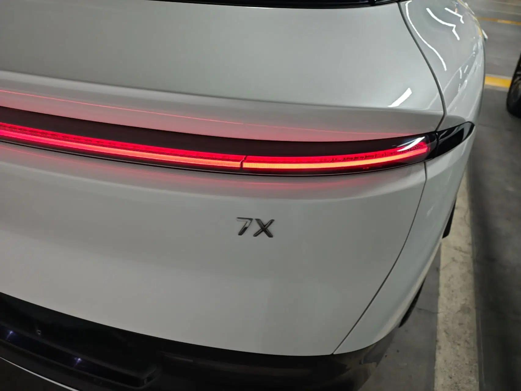 Zeekr 7X 2025 100 kWh Long-Range Rear-Wheel Drive with Intelligent Driving Features — миниатюра 8