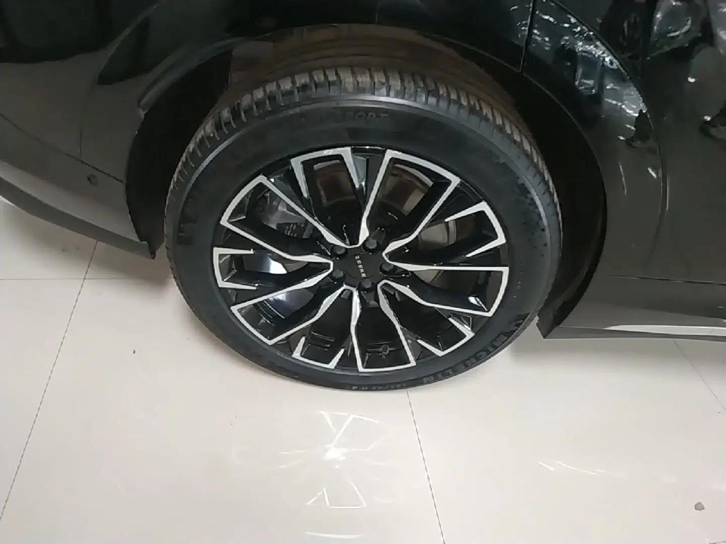 Zeekr 7X 2025 75 kWh Rear-Wheel Drive Intelligent Driving Version — миниатюра 10