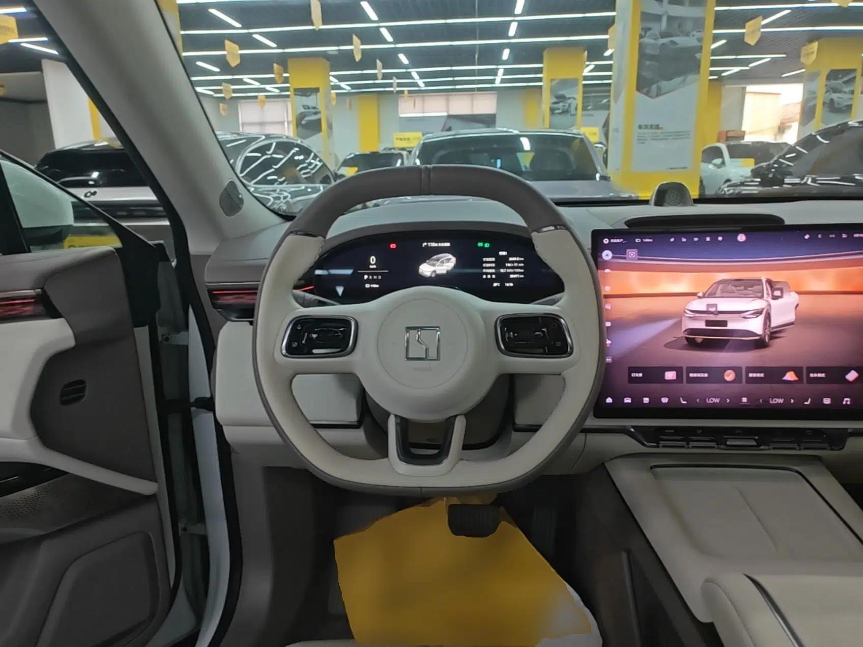 Zeekr 7X 2025 75 kWh Rear-Wheel Drive Intelligent Driving Version — миниатюра 13