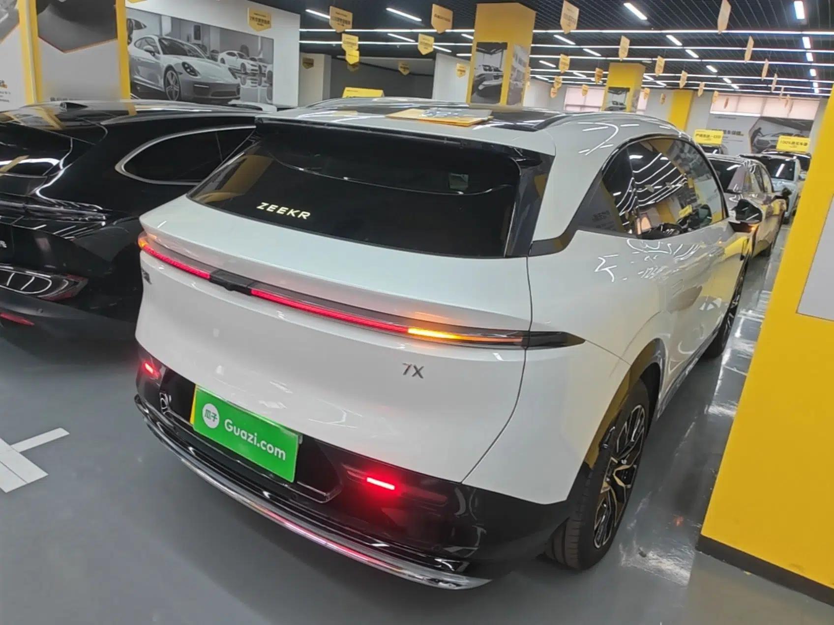Zeekr 7X 2025 75 kWh Rear-Wheel Drive Intelligent Driving Version — миниатюра 4