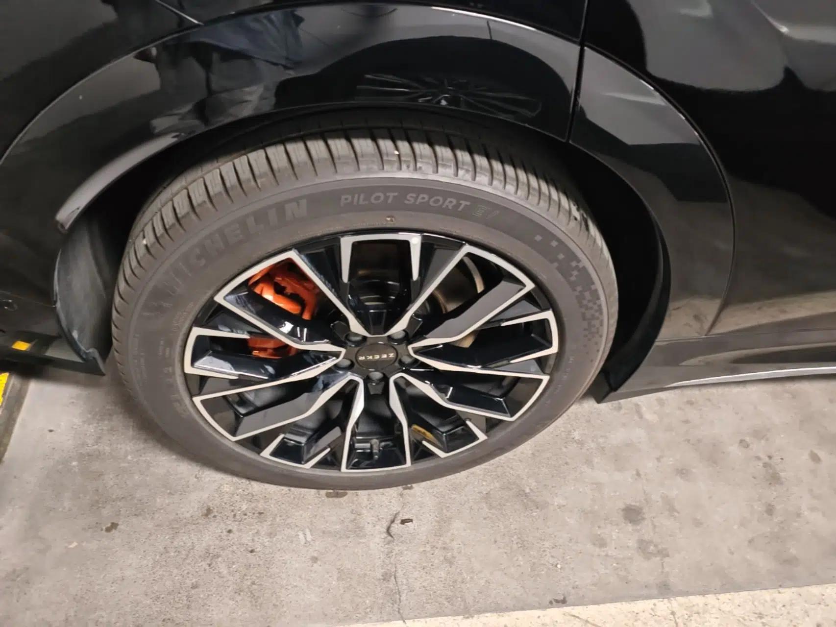 Zeekr 7X 2025 75 kWh Rear-Wheel Drive Intelligent Driving Version — миниатюра 10