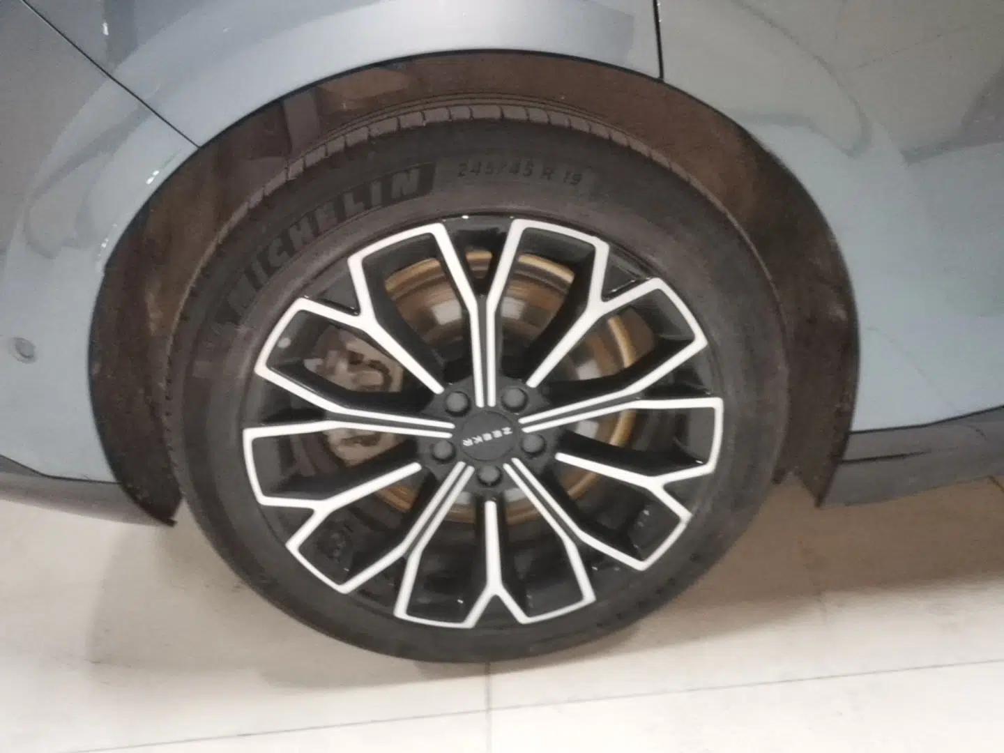 Zeekr 007 2024 Rear-Drive Intelligent Driving Version 100 kWh — миниатюра 10