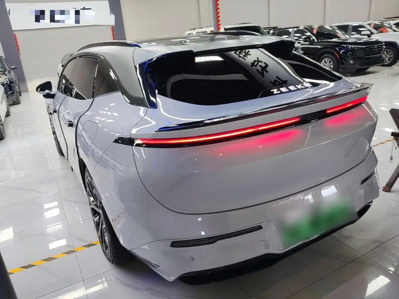 Zeekr 007GT 2025 Rear-Drive Intelligent Driving Version 75 kWh — миниатюра 4