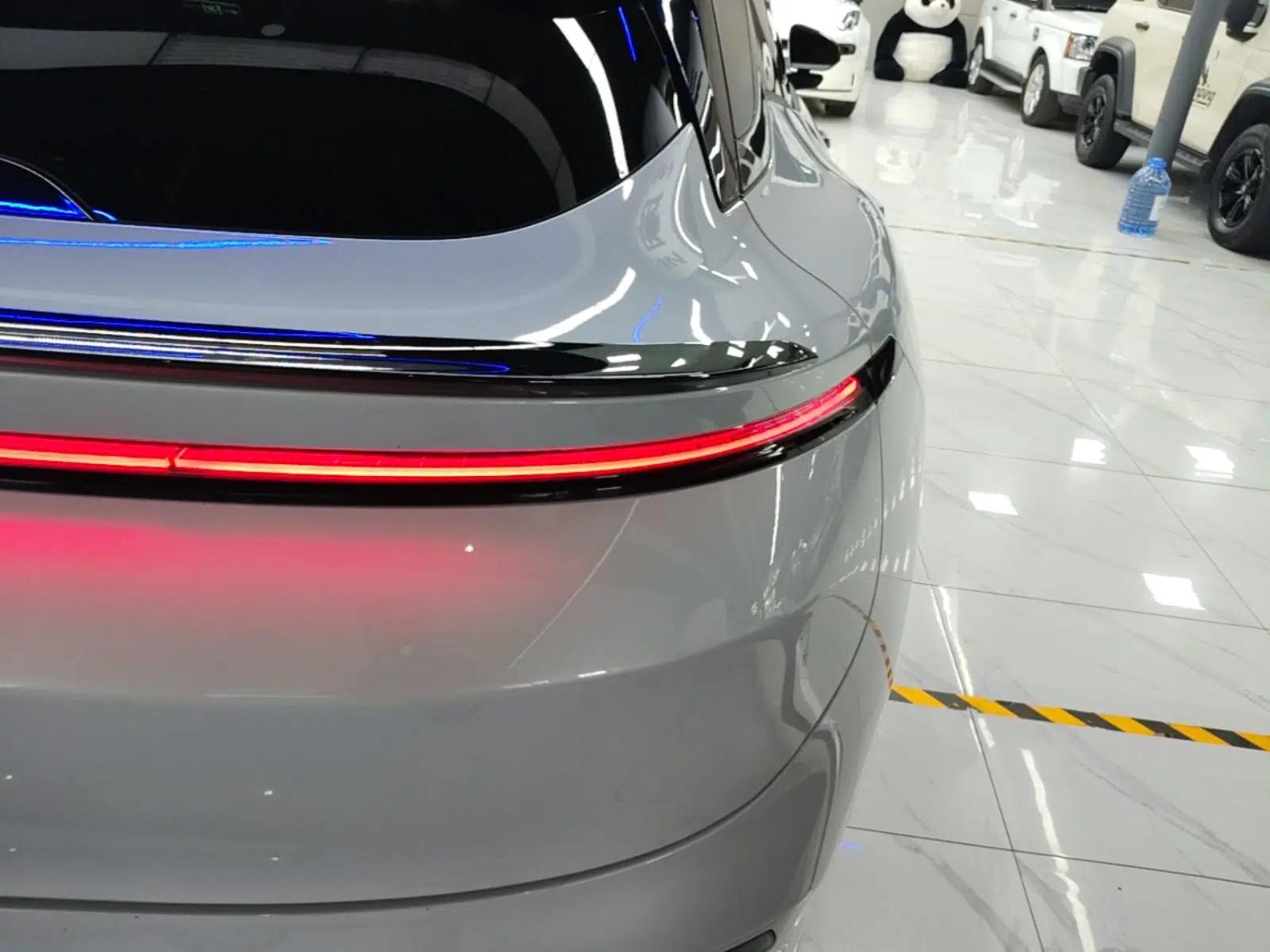 Zeekr 007GT 2025 Rear-Drive Intelligent Driving Version 75 kWh — миниатюра 7